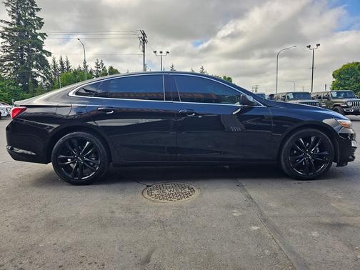 Mosaic Black Metallic 2024 Chevrolet Malibu 1LT