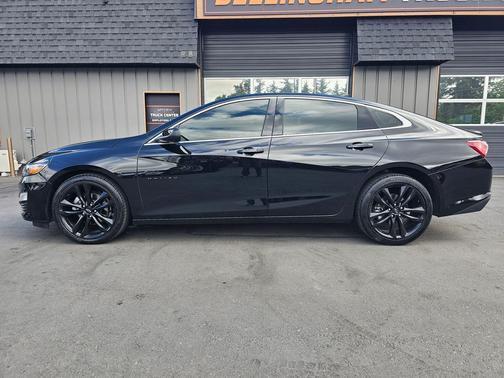 Mosaic Black Metallic 2024 Chevrolet Malibu 1LT