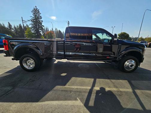 2025 Ford F-450 Platinum