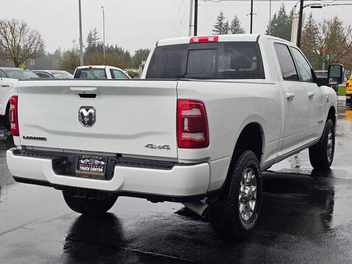 2024 RAM 2500 Laramie Crew Cab 4x4 6'4' Box