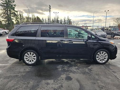 2015 Toyota Sienna XLE