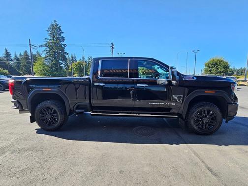 Onyx Black 2023 GMC Sierra 3500 Denali