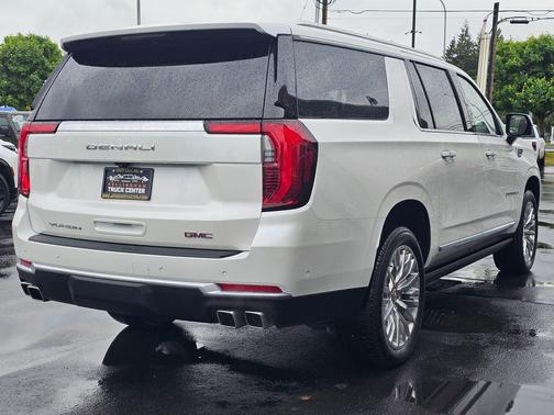 Summit White 2025 GMC Yukon XL Denali