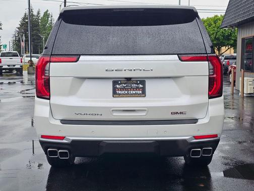 Summit White 2025 GMC Yukon XL Denali