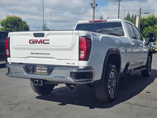 Summit White 2024 GMC Sierra 3500 SLE