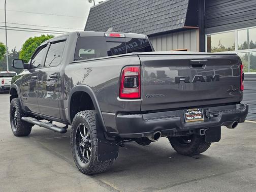 Granite Crystal Metallic Clear Coat 2022 RAM 1500 Rebel