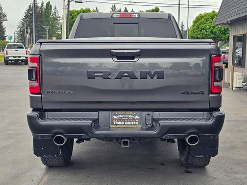 Granite Crystal Metallic Clear Coat 2022 RAM 1500 Rebel