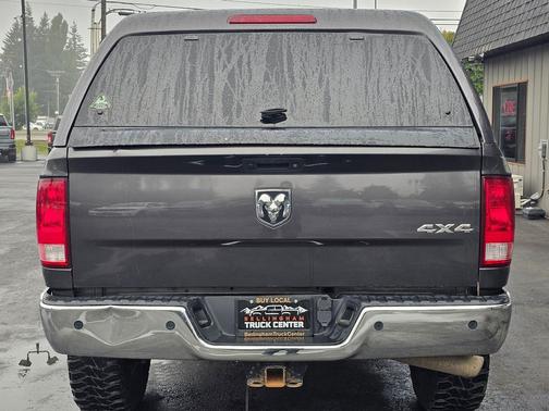 Granite Crystal Metallic Clearcoat 2018 RAM 2500 Tradesman Crew Cab 4x4 6'4' Box