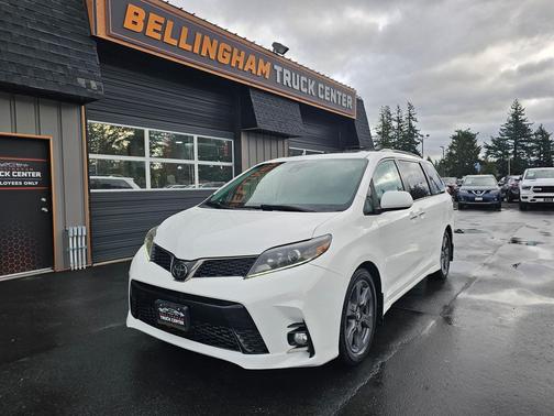 2020 Toyota Sienna SE Premium