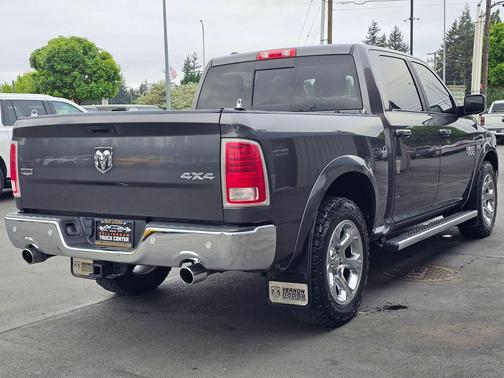 Granite Crystal Metallic Clear Coat 2017 RAM 1500 Laramie