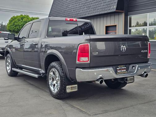 Granite Crystal Metallic Clear Coat 2017 RAM 1500 Laramie