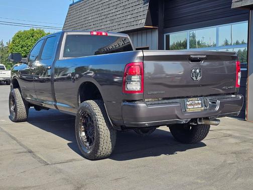 Granite Crystal Metallic Clearcoat 2019 RAM 2500 Big Horn Crew Cab 4x4 8' Box