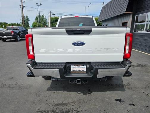 2023 Ford F-350 XLT