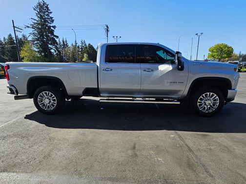 Silver Ice Metallic 2023 Chevrolet Silverado 3500 High Country