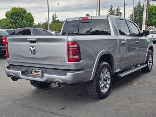 Granite Crystal Metallic Clear Coat 2022 RAM 1500 Laramie