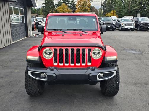 2020 Jeep Gladiator Overland