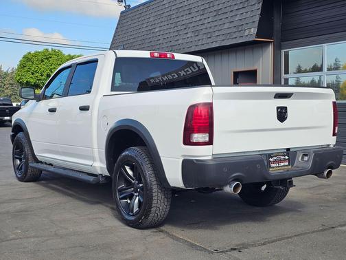 Bright White Clear Coat 2021 RAM 1500 Classic SLT
