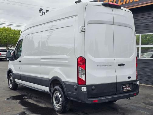 Oxford White 2025 Ford Transit-250 Base