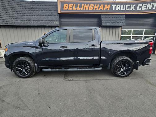 Dark Ash Metallic 2023 Chevrolet Silverado 1500 Custom