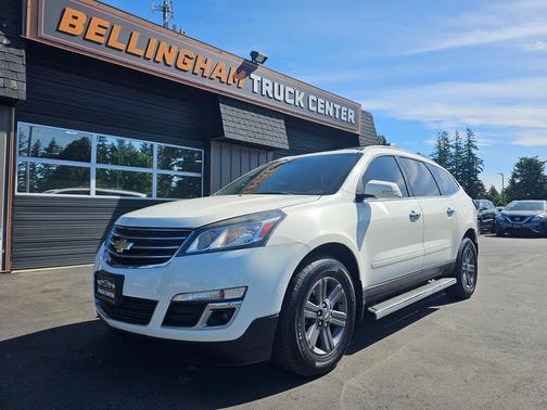 White 2015 Chevrolet Traverse 1LT