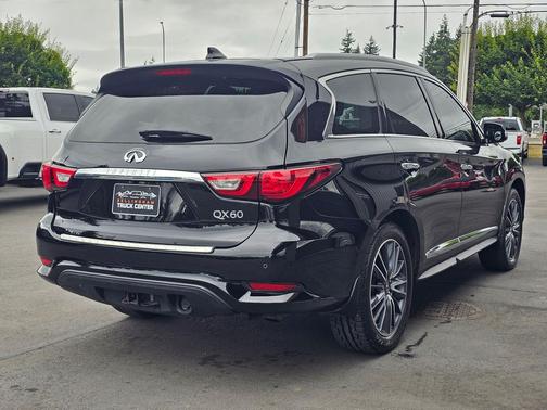 Black Obsidian 2017 INFINITI QX60 Base