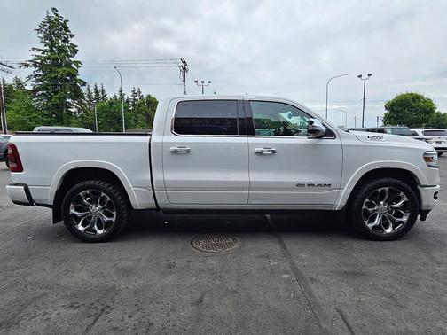 Ivory Tri-Coat Pearl 2019 RAM 1500 Longhorn
