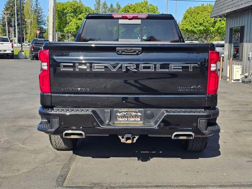 Black 2023 Chevrolet Silverado 1500 High Country