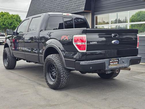 Tuxedo Black Metallic 2014 Ford F-150 FX4