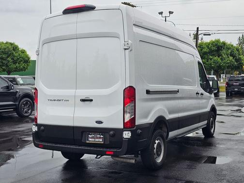 Oxford White 2025 Ford Transit-250 Base