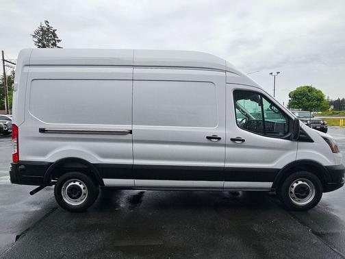 Oxford White 2025 Ford Transit-250 Base