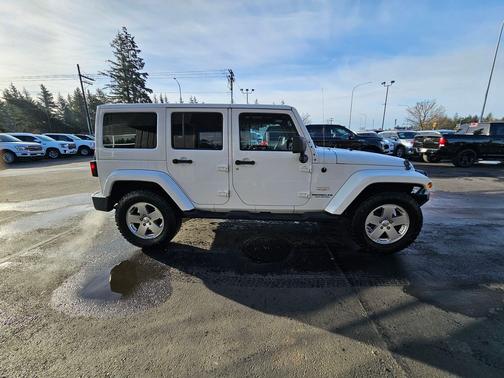2012 Jeep Wrangler Unlimited Sahara
