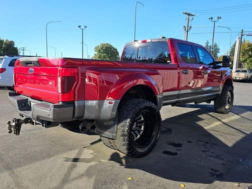 2022 Ford F-350 Lariat