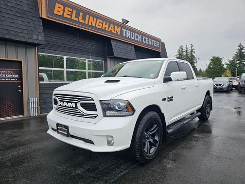 Bright White Clear Coat 2018 RAM 1500 Sport