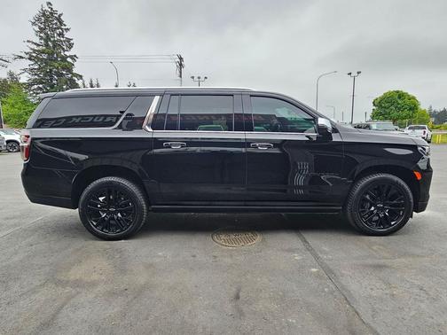 Black 2023 Chevrolet Suburban Premier