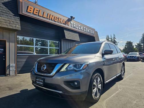 Gun Metallic 2018 Nissan Pathfinder SV