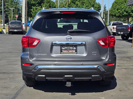 Gun Metallic 2018 Nissan Pathfinder SV