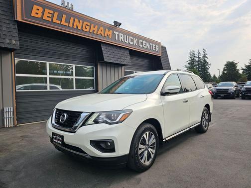 Pearl White 2017 Nissan Pathfinder SL