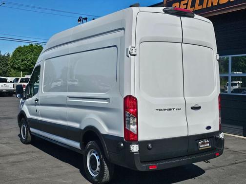 Oxford White 2025 Ford Transit-250 Base