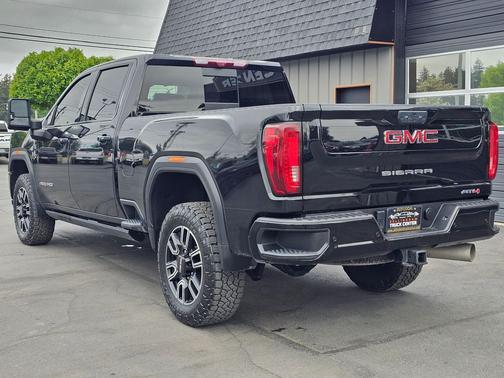 Onyx Black 2023 GMC Sierra 3500 AT4