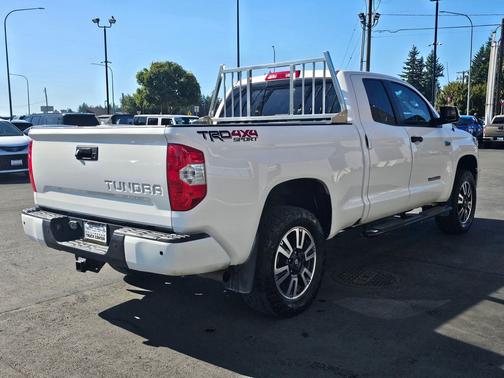 2018 Toyota Tundra SR5