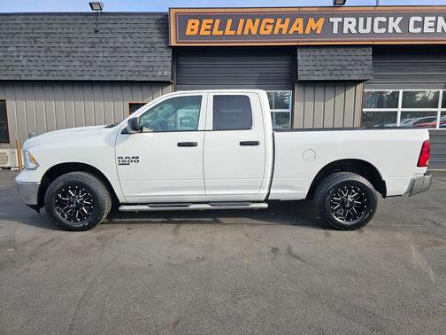 Bright White Clear Coat 2019 RAM 1500 Express