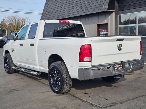 Bright White Clear Coat 2019 RAM 1500 Express