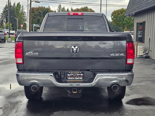 Granite Crystal Metallic Clearcoat 2016 RAM 1500 Big Horn