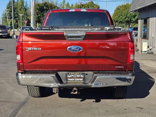Ruby Red Metallic Tinted Clearcoat 2016 Ford F-150 XLT