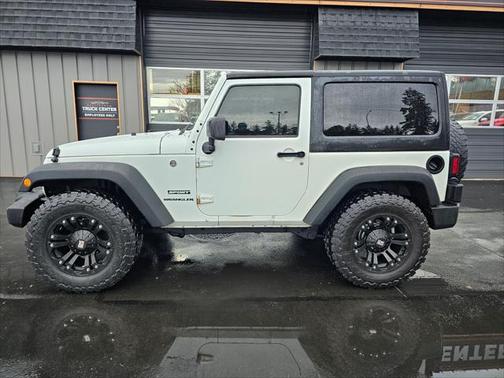 2016 Jeep Wrangler Sport