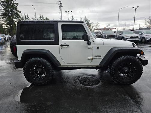 2016 Jeep Wrangler Sport