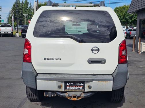 Glacier White 2015 Nissan Xterra X