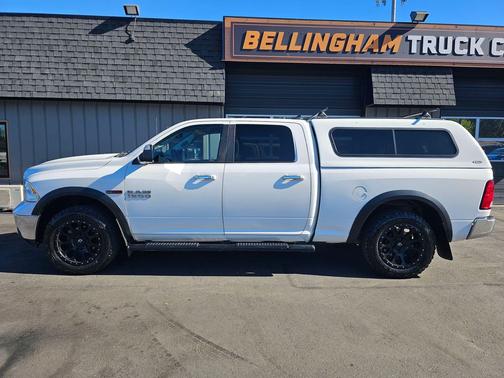 Bright White Clearcoat 2015 RAM 1500 Big Horn