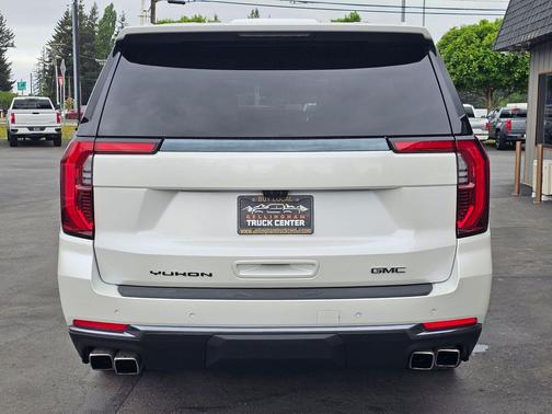 Summit White 2025 GMC Yukon XL Denali Ultimate