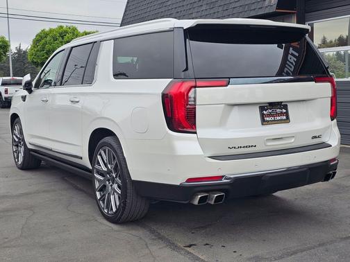 Summit White 2025 GMC Yukon XL Denali Ultimate